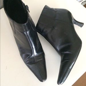 Connie ankle boot. 1.5" heel. Size 7.5.