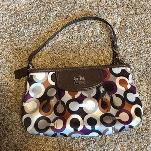 Like new! My daughter never used it.