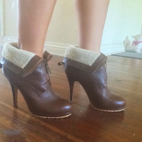 Colin Stuart stiletto booties - Picture 2 of 4