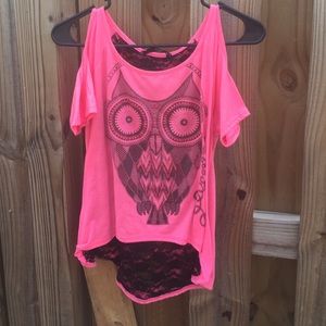 Slit back owl shirt