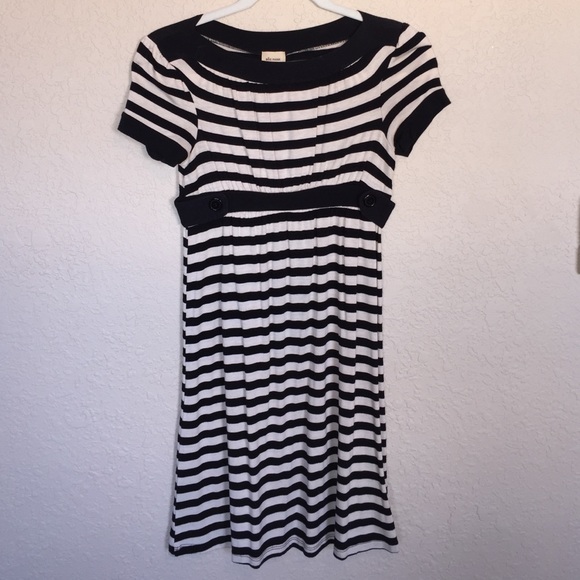 Striped Ella Moss dress.