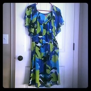 Flowey Vince Camuto Various blues and green dress