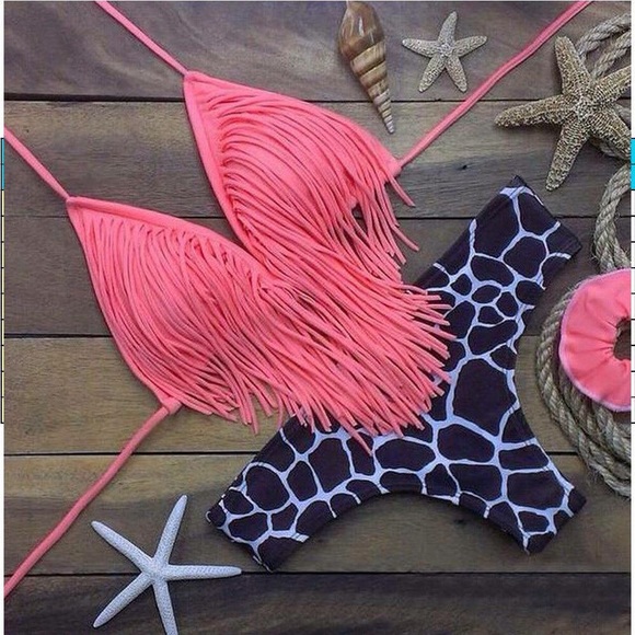 Other - 💕sale💕Pink fringe bikini