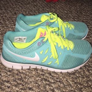 Nike Flex Run Shoes