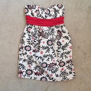 Cute Strapless Dress!