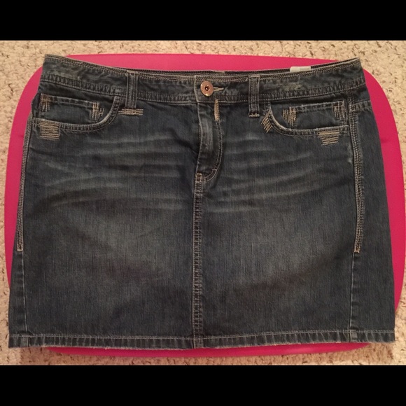 Tommy Hilfiger denim skirt size 14