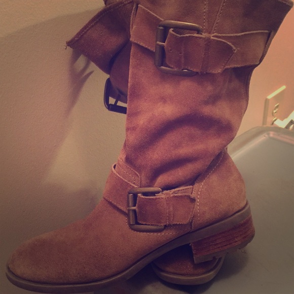 Suede Tan Boots