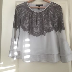 BCBG Gray floral print top👛