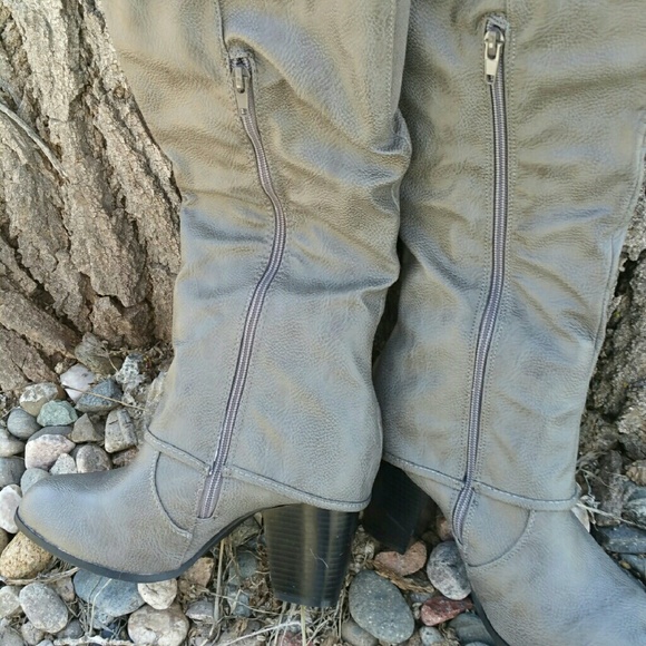 HP🎉NWOT Knee High Taupe Zip Overlap Boot - Picture 4 of 4