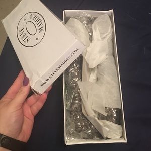 Steve Madden BRAND NEW never been worn flats