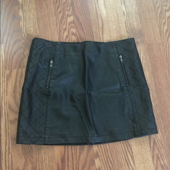 Leatherette skirt