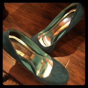 Size 8.5 Teal Almond toe Shoe Dazzle Stilettos
