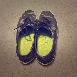 Vans camo boat shoes men's size 9.5