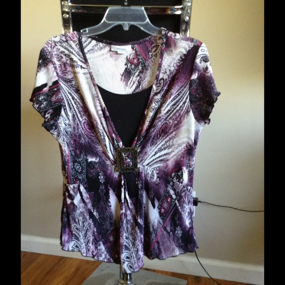 DRESS BARN....... Top