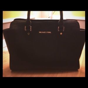 Michael Kors purse
