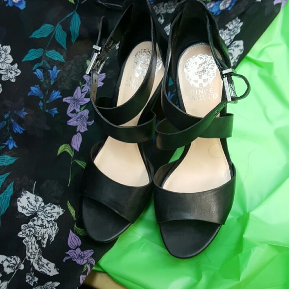 😎HostPick Shoes by Vince Camuto HostPick😎 - Picture 3 of 3