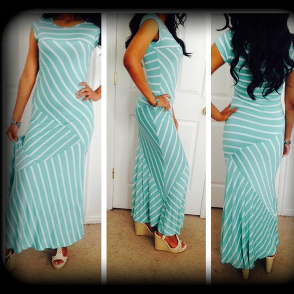 Cute spring maxi dress!💋