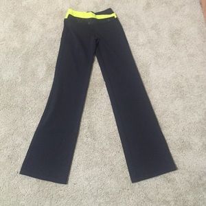 Size 4 Lululemon yoga pants