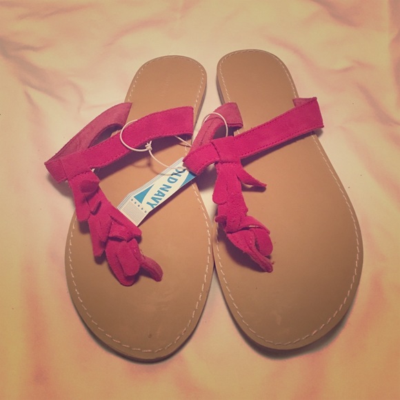 PRICE REDUCTION! Thong soft leather sandals