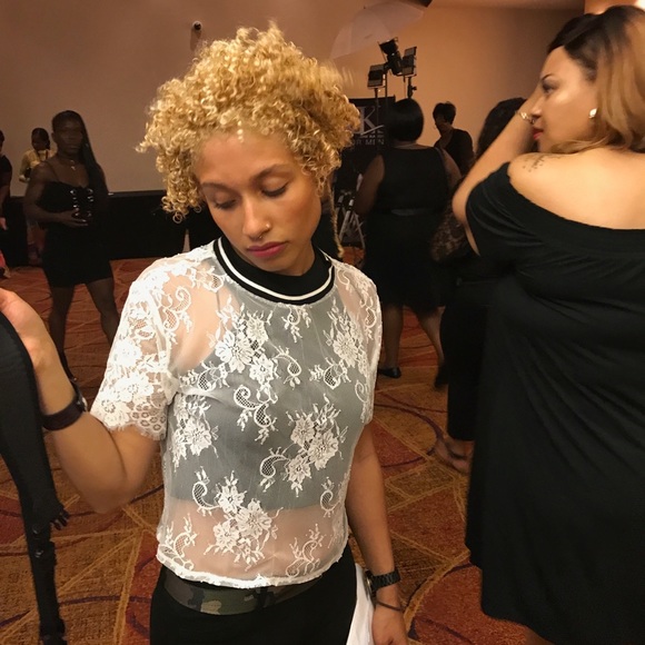 THIS IS YOUR POSHER, VAG, at your service! - Picture 3 of 7