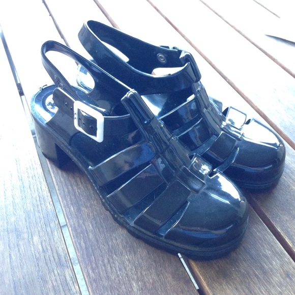 AUTHENTIC BLACK HEELED JUJU JELLY SHOES