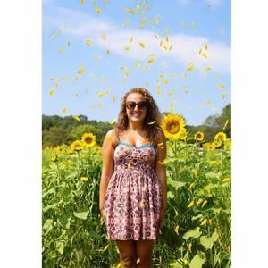 Meet your Posher, Ariana