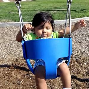 Meet your Posher, Mayita