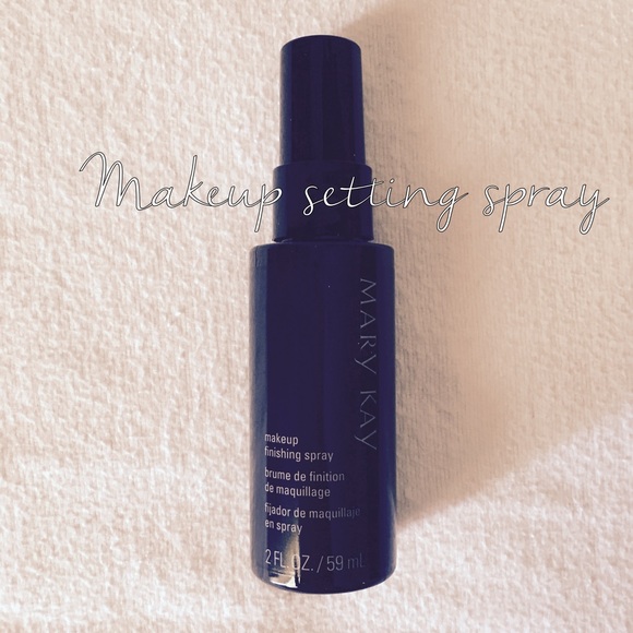 Makeup setting spray.