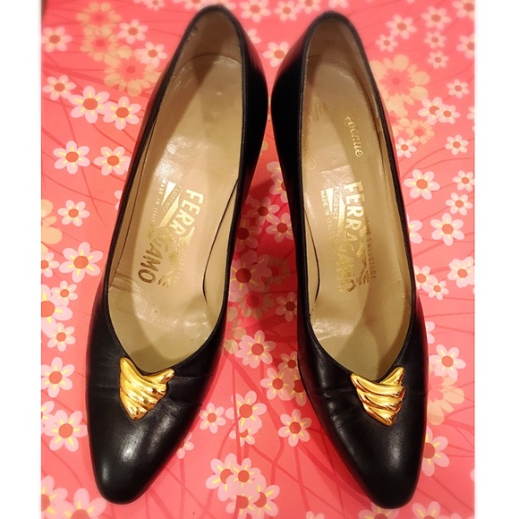 Classic Ferragamo black leather heels