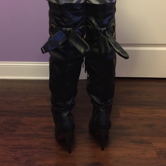 Size 8.5 Black Fahrenheit red bottom knee boots - Picture 3 of 4