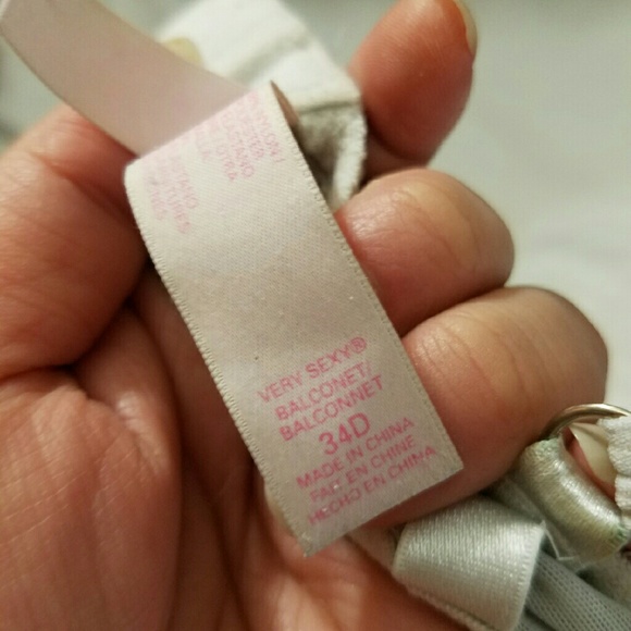 VS push up bra with rhinestones - Picture 2 of 2