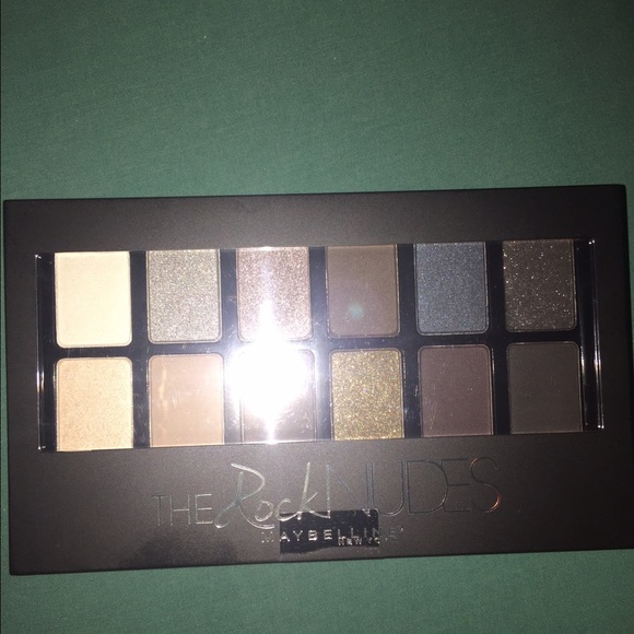 Maybelline The Rock Nudes palette