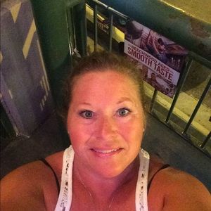 Meet your Posher, Veronica