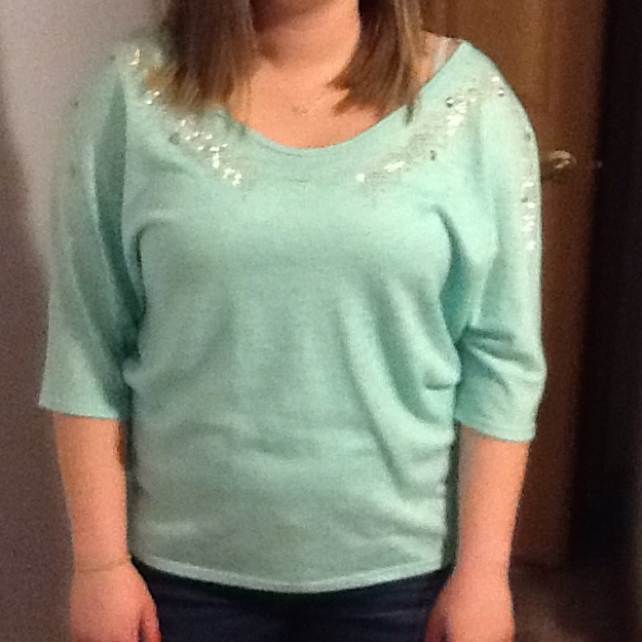 Day trip sea grean 3/4 sleeve top