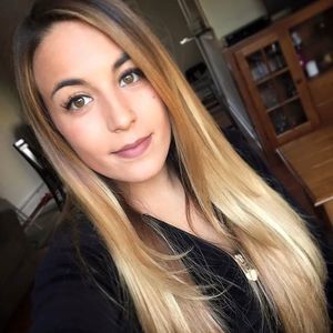 Meet your Posher, Danielle