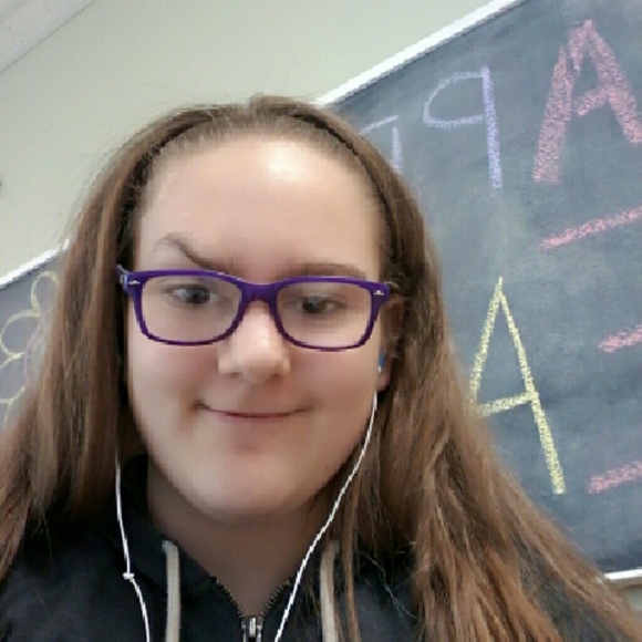 Meet your Posher, Kaytlin