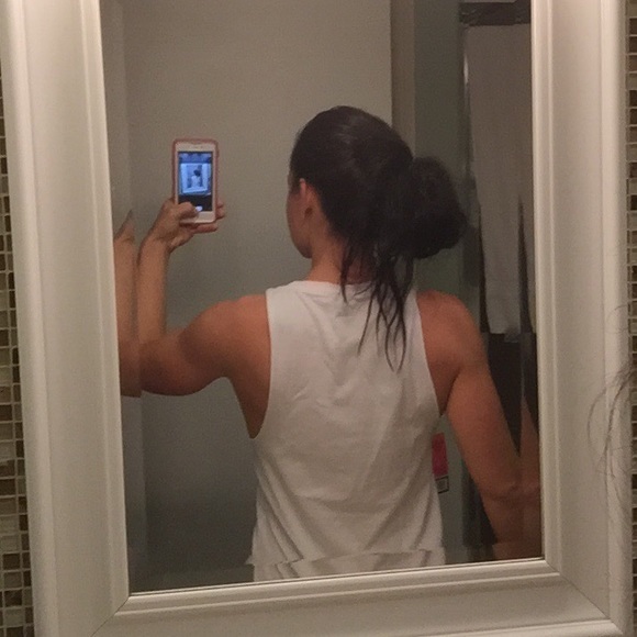 💪🏼Straight Out of The Gym Tank💪🏼 - Picture 4 of 4