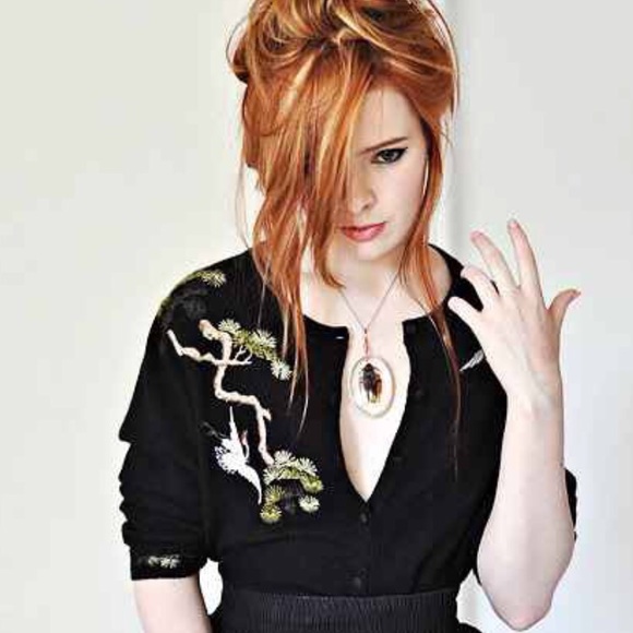 Cropped embroidered cardigan