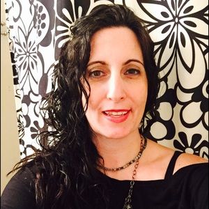 Meet your Posher, Tabitha