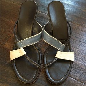 🌺🌺Cole Haan brown wedge