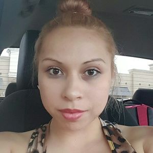 Meet your Posher, Yadira