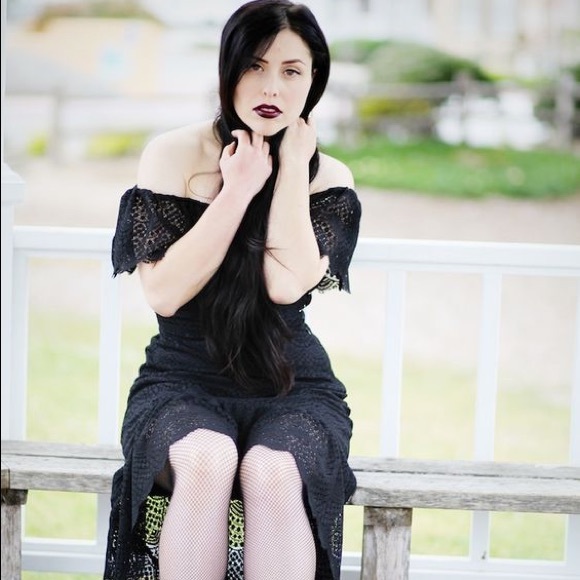 Posh Ambassador & Top Seller - Picture 6 of 8