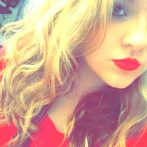 Meet your Posher, Ava