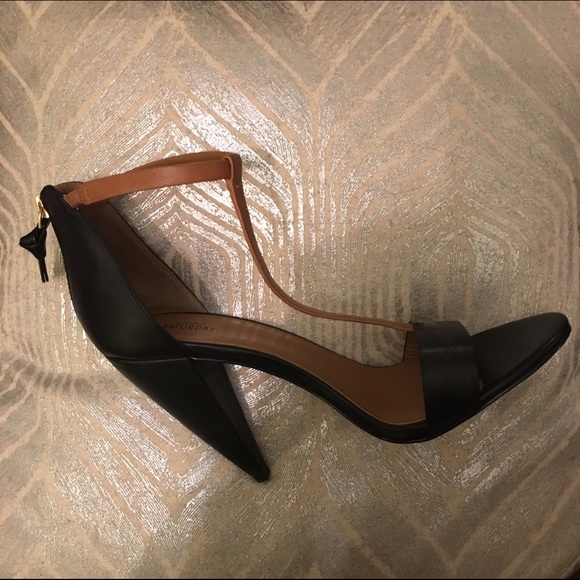 Kate Spade Saturday T-Strap Sandal - Picture 3 of 4