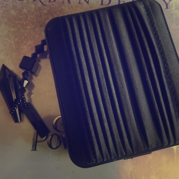 SALE 🎈 Mac Eyeshadow palette PLEAT: 6 COOL EYES