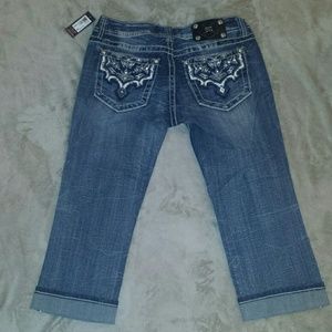 Miss Me Capris