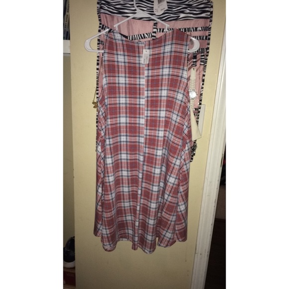 Brand new plaid dress perfect for summer - Picture 1 of 1