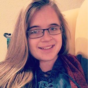 Meet your Posher, Nicole