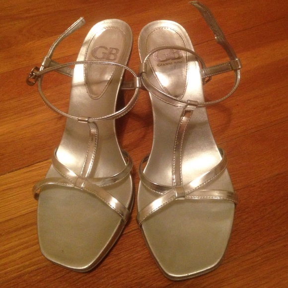 Gorgeous heels!
