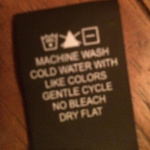 Tank top - Picture 3 of 3